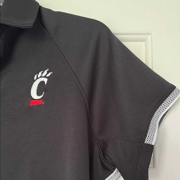 Under Armour Black Cincinnati Short Sleeve Polo Shirt - Picture 3 of 4